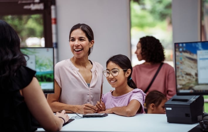 Guarantor Loans in Singapore: What Happens When You Agree to Guarantee Someone Else’s Loan?