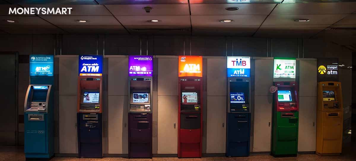 Withdrawing Cash Overseas When You Travel - What To Look Out For & Withdrawal Fees