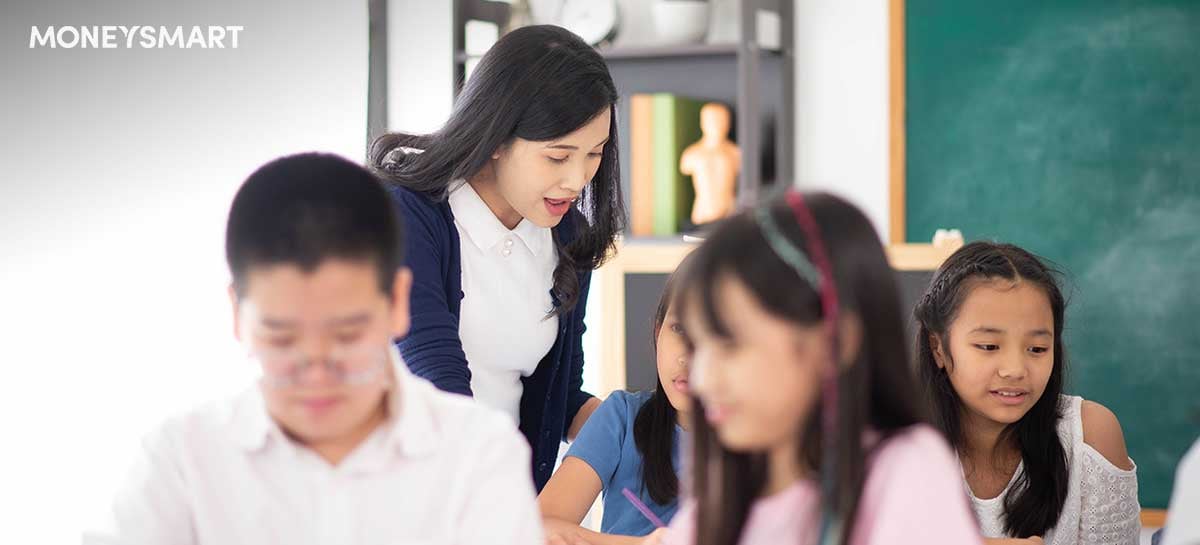 Teaching in Singapore: Is It Better to Be an MOE Teacher or a Private Tuition Teacher?